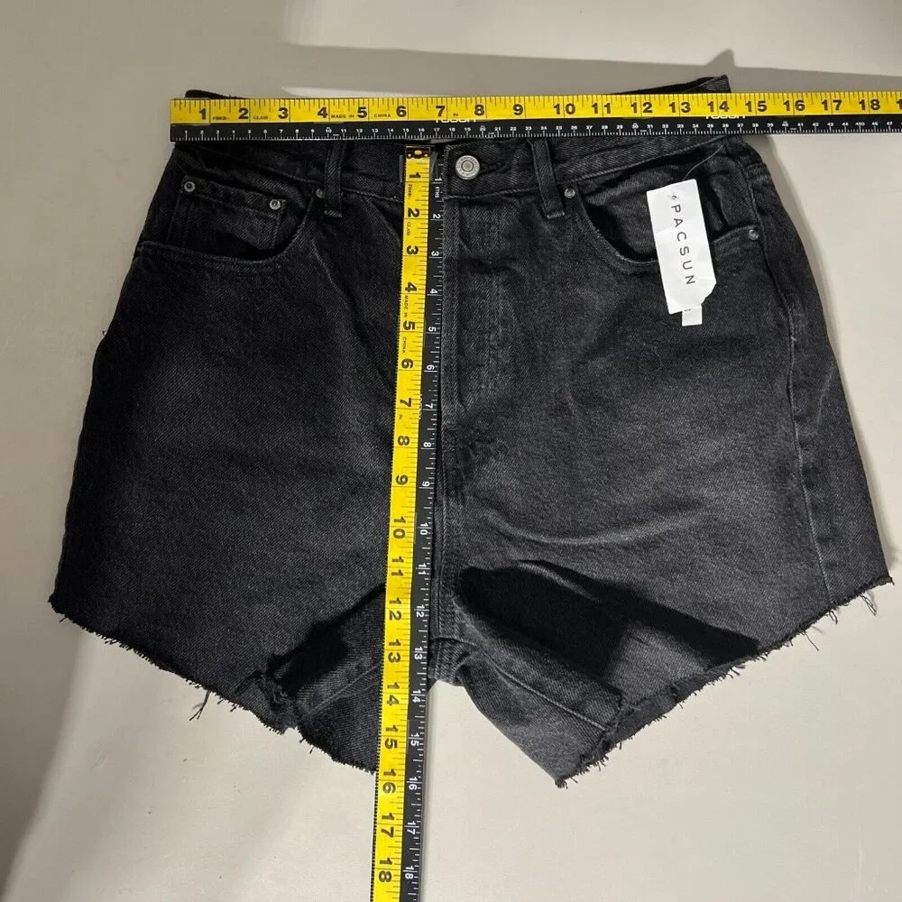 NEW PacSun Dad Jean Shorts Womens 28 Black High Rise Cut Off‎ Button Fly Denim